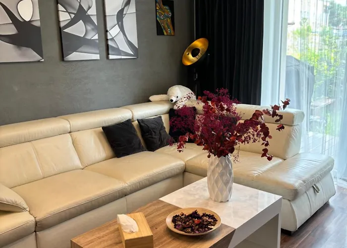 Krejcarek Garden Apartment